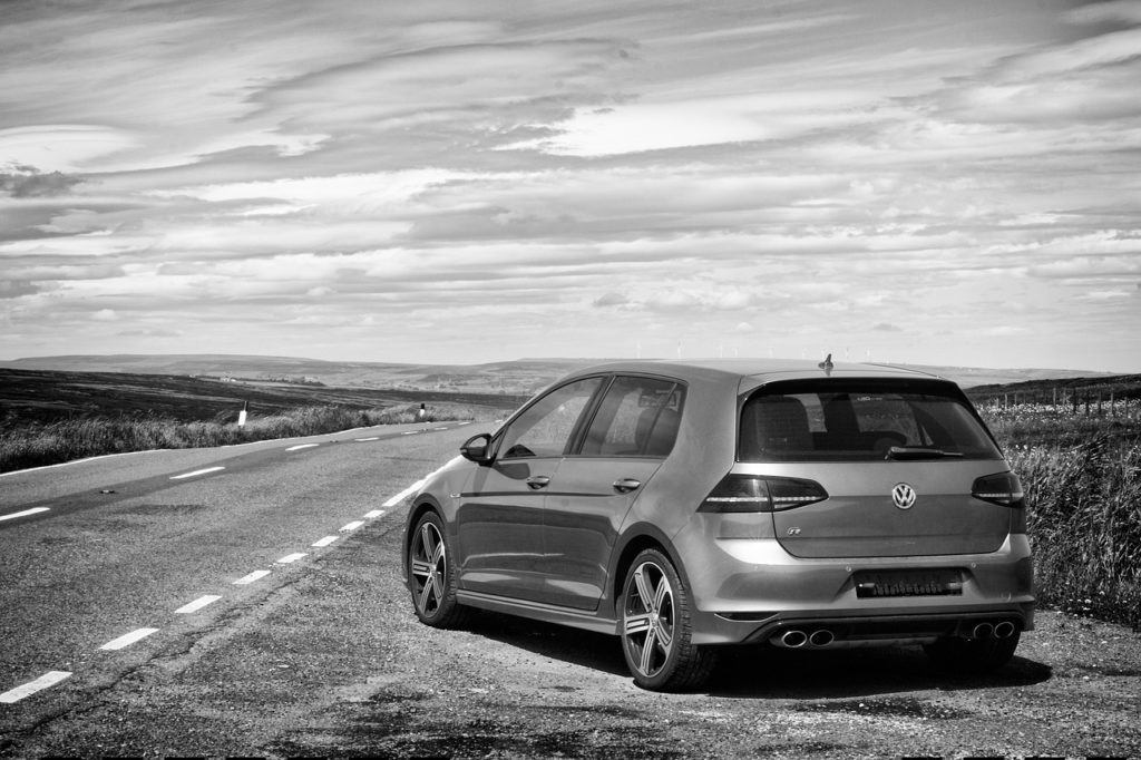 voiture volkswagen noir et blanc